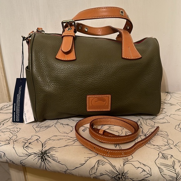 Handbag - Picture 3 of 9